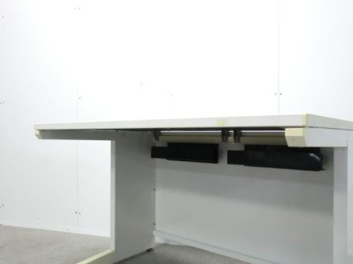 オカムラ / アドバンス / ホワイト / SV21AK MK28 / 【中古】 OAデスク