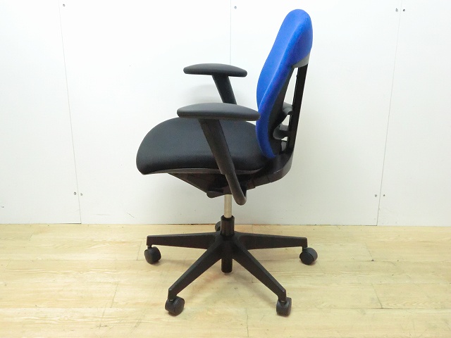 OAチェア 肘有 イトーキ プラオ