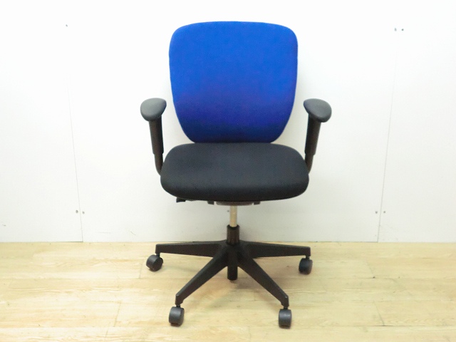 OAチェア 肘有 イトーキ プラオ