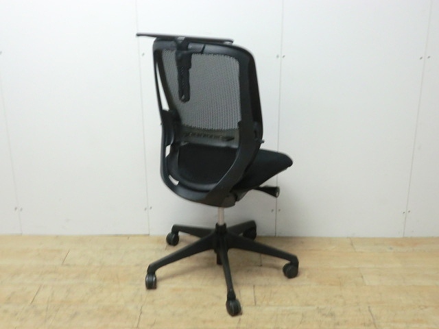 OAチェア肘無し オカムラ シルフィ/ 0002304-1