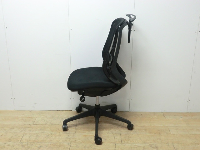 OAチェア肘無し オカムラ シルフィ/ 0002304-1