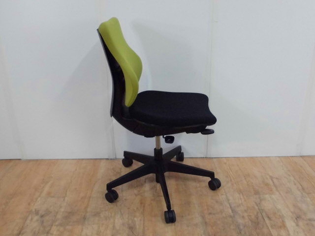 OAチェア肘無 イトーキ カシコ/ 0004700-1