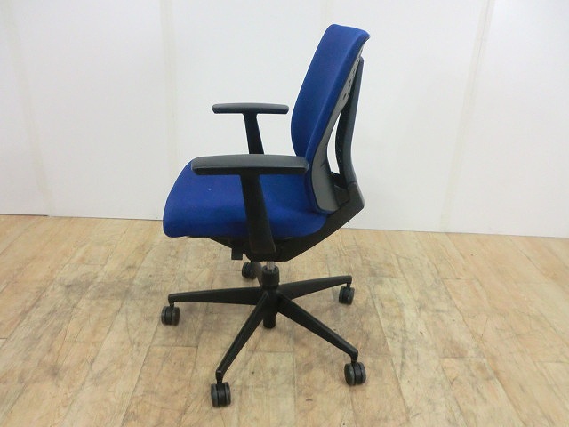 OAチェア肘有 コクヨ ウイザード ダークブルー/ 0004873-1