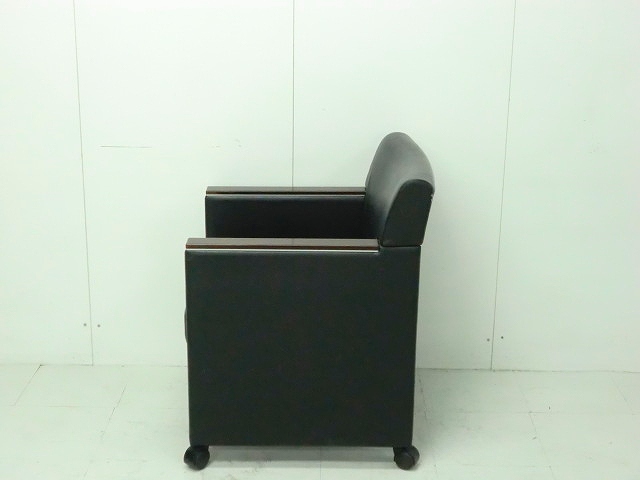 1人用ソファ オカムラ ブラック/ 0005557-1