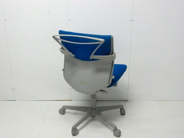 OAチェア肘無し オカムラ エスクード