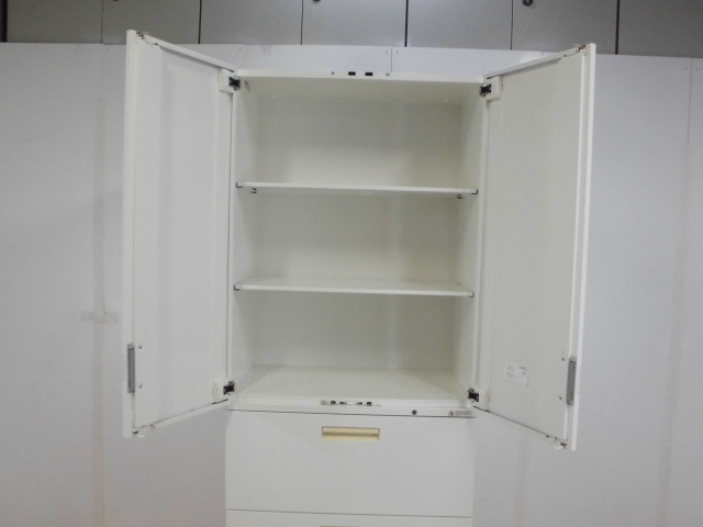 オカムラ/ホワイト/上下連結キャビネット