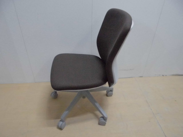 OAチェア(アイリスチトセ)ブラウン/肘無/ 0007872-1