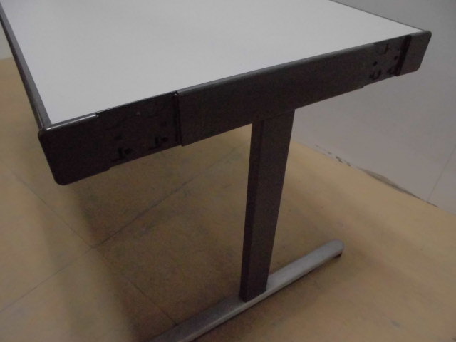 会議テーブル(オカムラ)ホワイト//0-200000008168-4