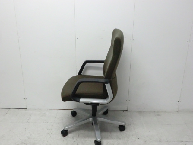 コクヨ / 320シリーズ / ブラウン / 役員チェア