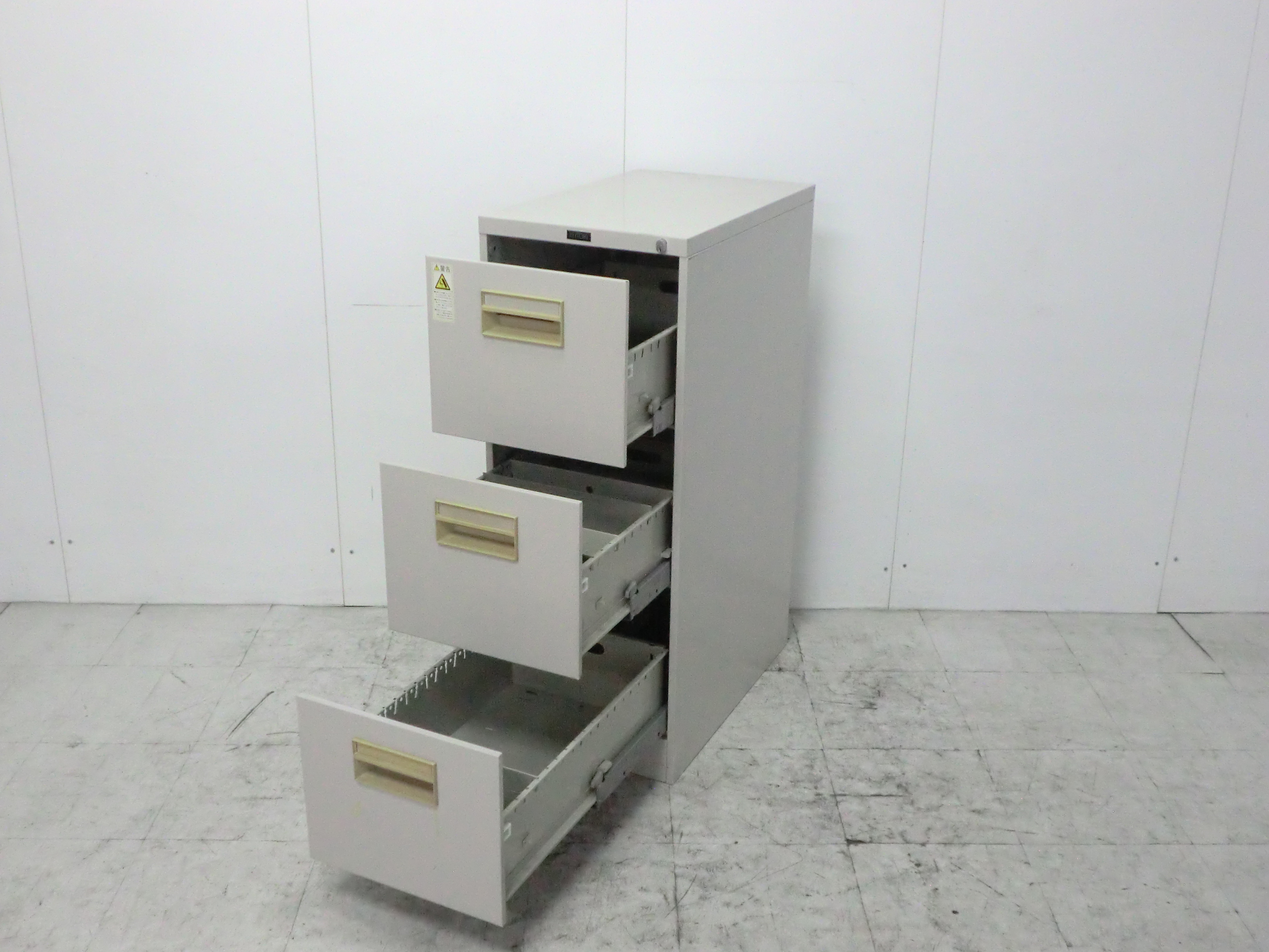 イトーキ/ニューグレー/3段ファイルキャビネット/ 0009176-1