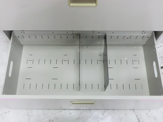 オカムラ/ニューグレー/42/上下連結書庫