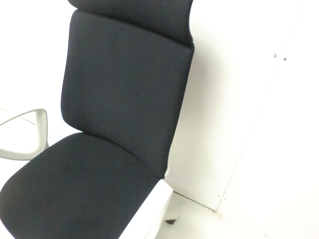 OAチェア ( コクヨ ) ブラック / 肘有/ 0009408-1