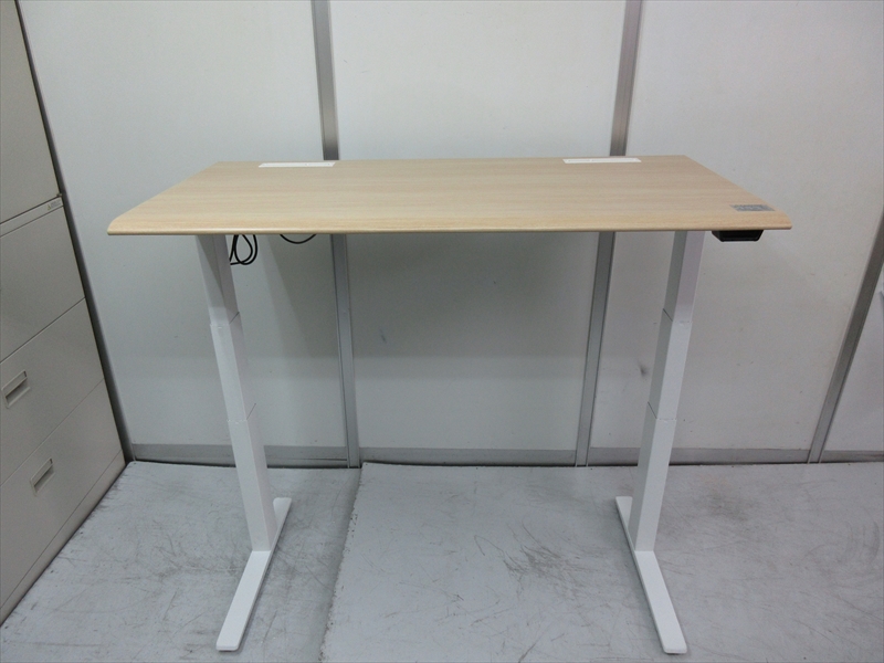 オカムラ/ スイフト / 木目調 /電動 昇降デスク/0009644-1