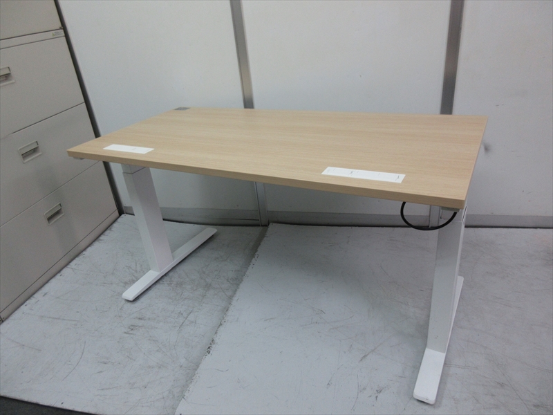オカムラ/ スイフト / 木目調 /電動 昇降デスク/0009644-1