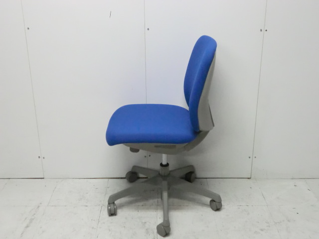 CG-R ( オカムラ ) ブルー / 肘無し/ 0010070-1