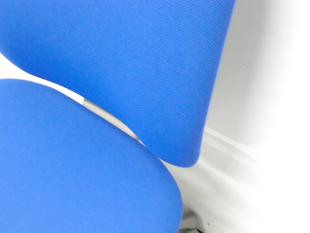 CG-R ( オカムラ ) ブルー / 肘無し/ 0010070-1