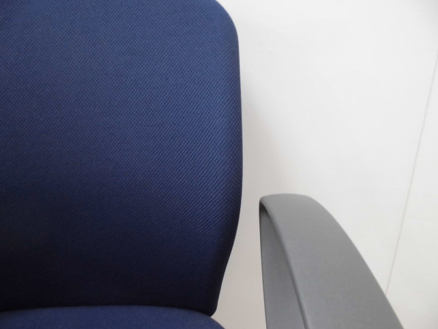 OAチェア(アイコ)ダークブルー/肘有// 0010375-1