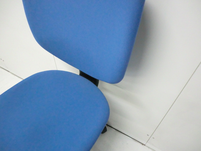 オフィスチェア ( アイリスチトセ ) ブルー / 肘無/ 0010744-1