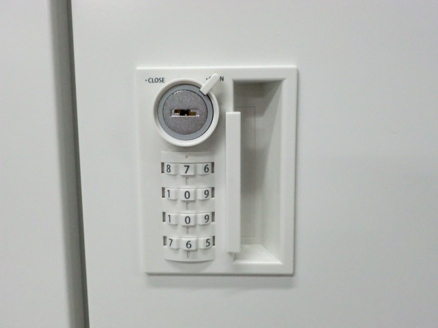 6人用メールロッカー ( ウチダ ) ホワイト //0010945-1