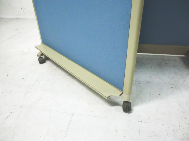 2連衝立 ( オカムラ ) ライトブルー // 0011544-1