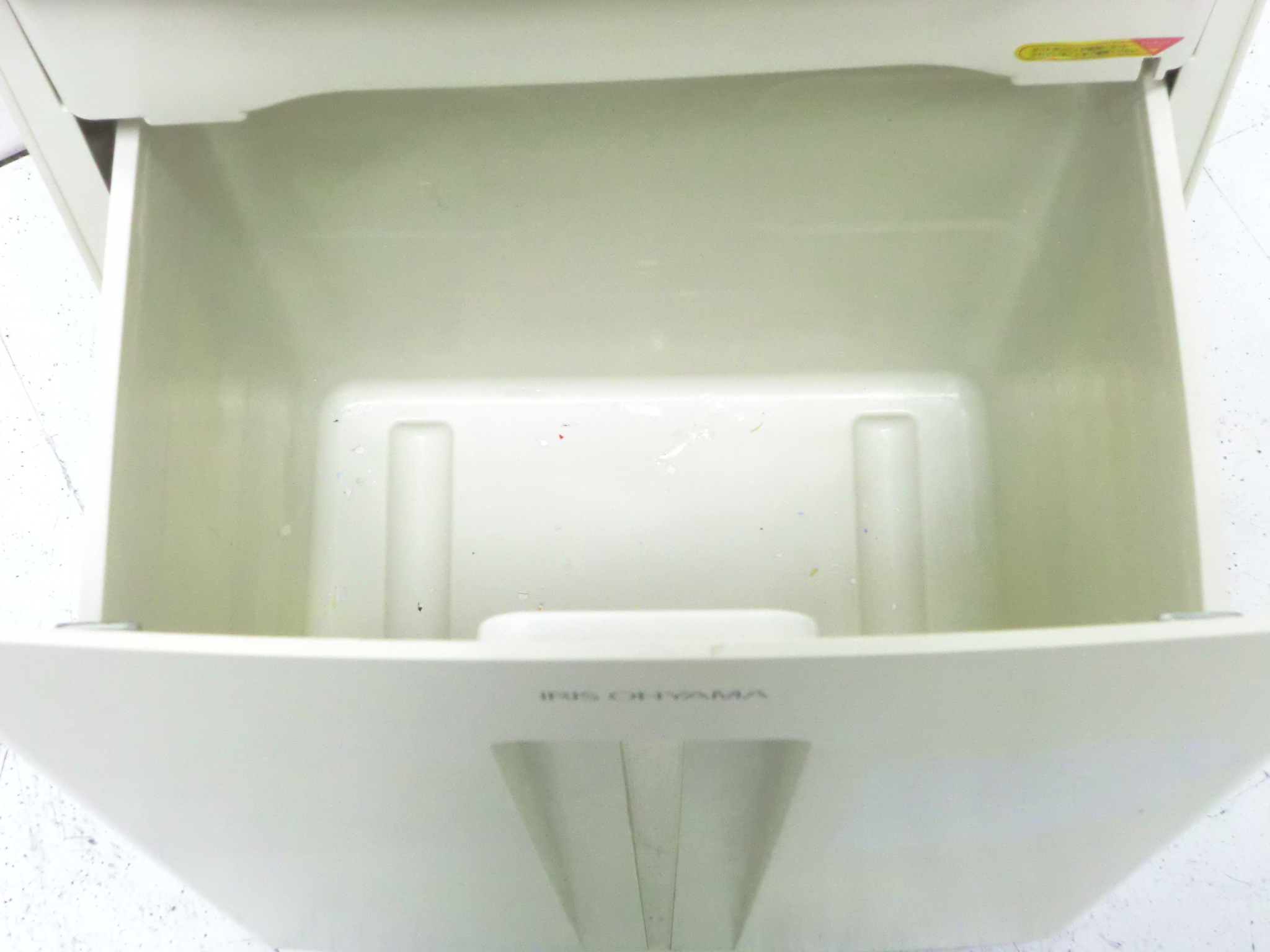 シュレッダー ( アイリス ) ホワイト // 0011634-1