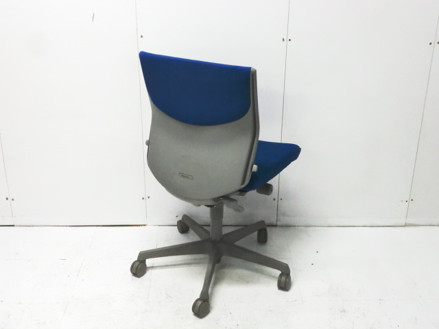 オカムラ /エスクード/ ブルー / 肘無/