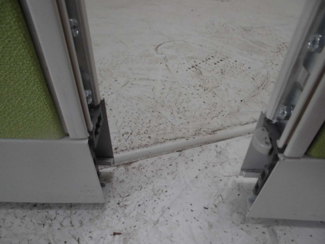 プラス / ライトグリーン / 幅2000 / 2連衝立