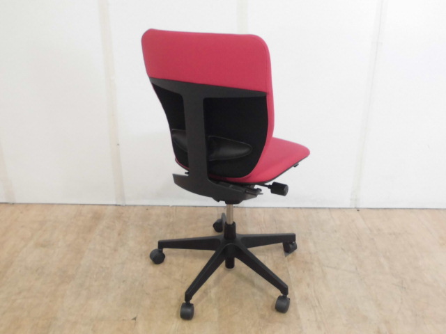 イトーキ/プラオ/ レッド/ 肘無