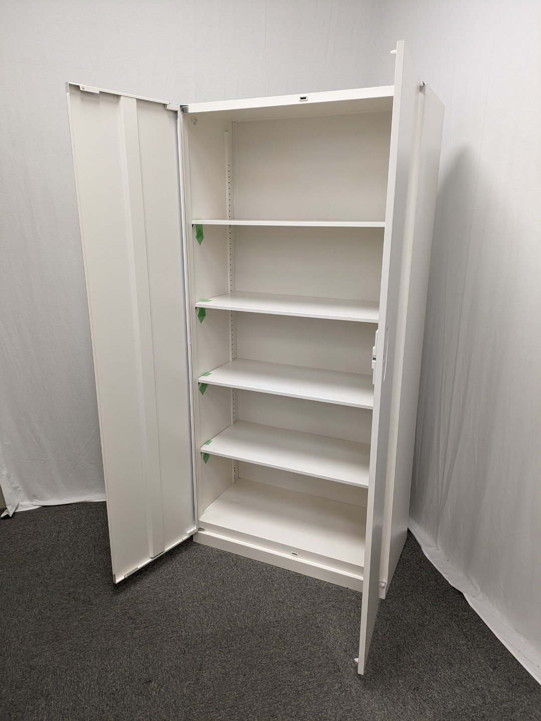 生興 / ホワイト 【中古】 両開きキャビネット/0014659-1