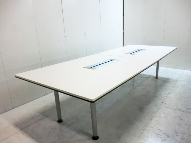 オカムラ / ホワイト / 【中古】 大会議テーブル/0-200000014738-1