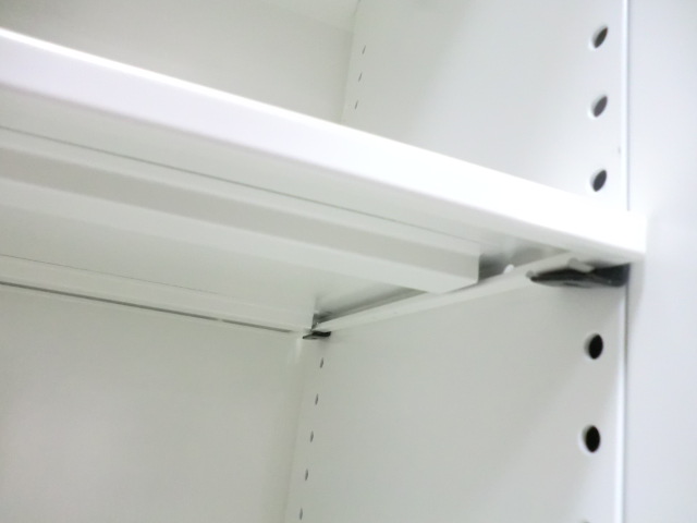 オカムラ/SA/ ホワイト / 【中古】 両開きキャビネット