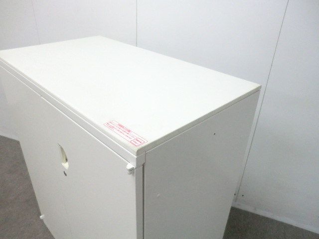 オカムラ/SA/ ホワイト / 【中古】 両開きキャビネット