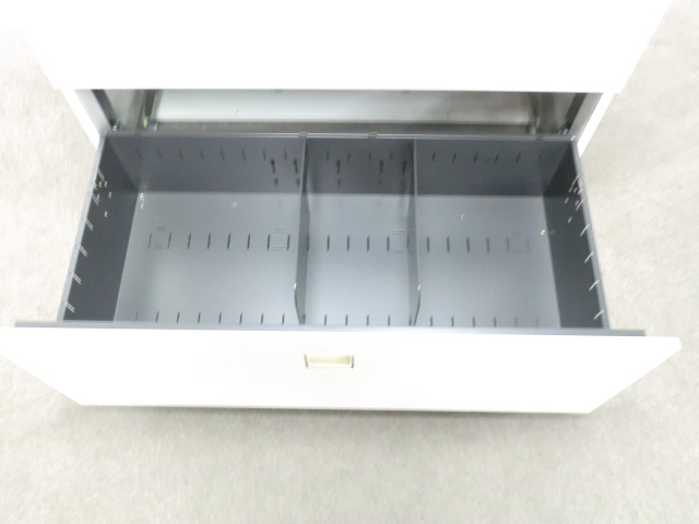 オカムラ/レクトライン/ホワイト / 【中古】 3段ラテラル/0015203-1