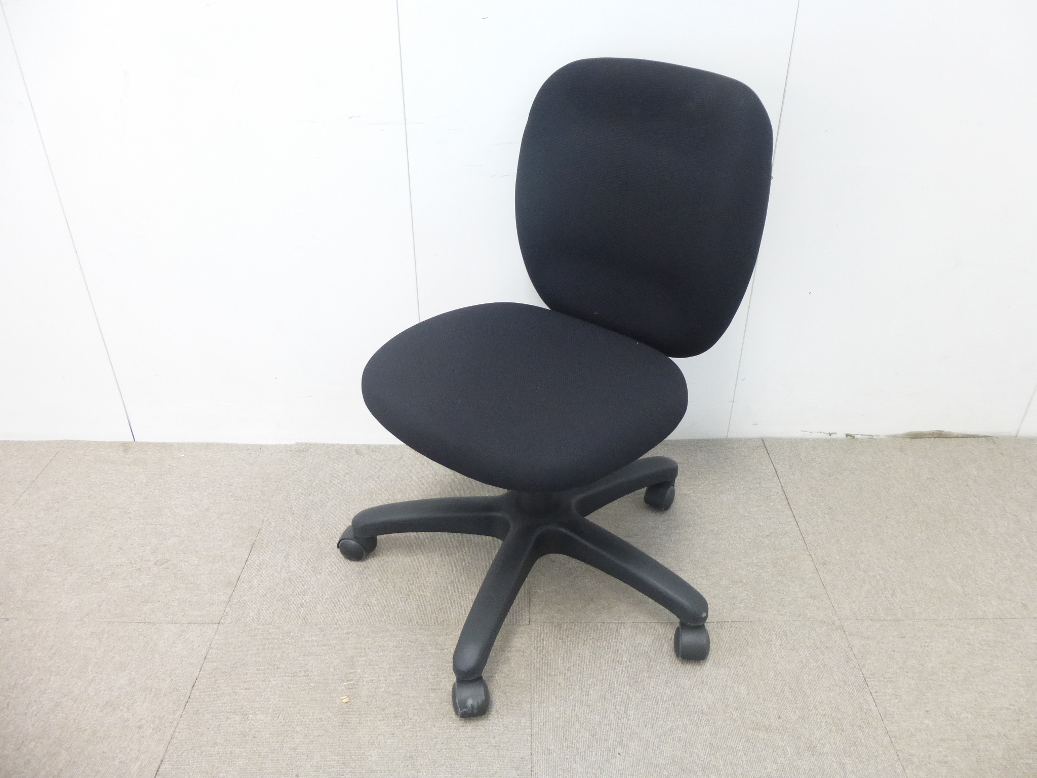 プラス/ブラック/KC-NX61SL-H/OAチェア