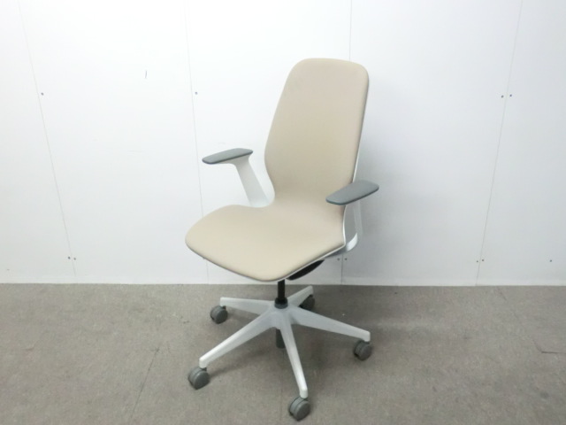 Steelcase/SILQ/ベージュ/【中古】OAチェア
