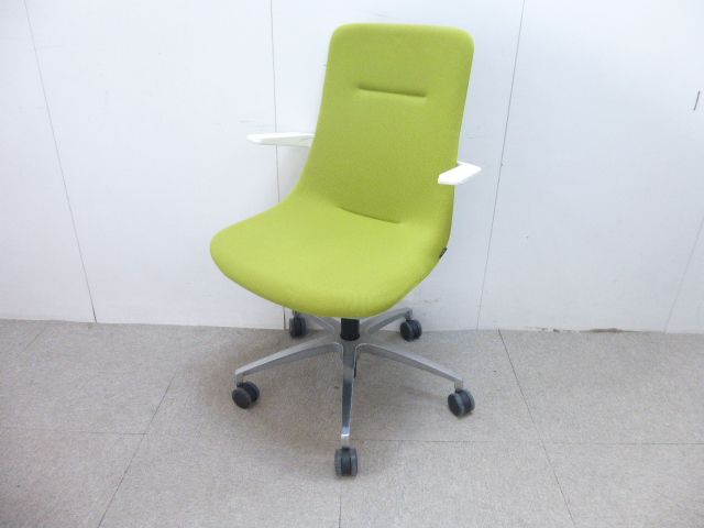 イトーキ/モーヴ/ライトグリーン/肘有/【中古】