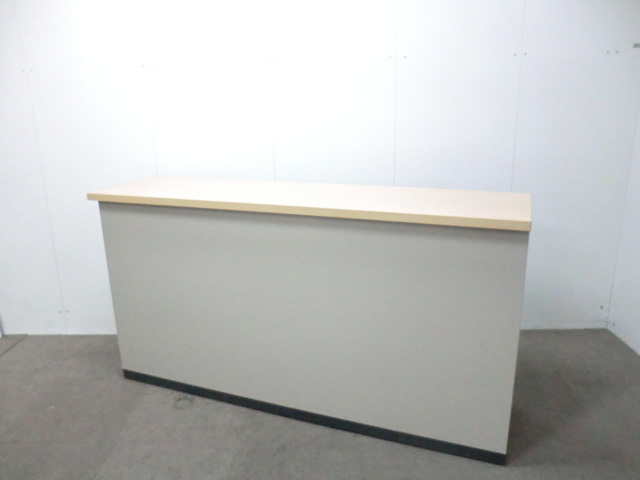 ハイカウンター / 木目調 / 【中古】 引戸収納付き