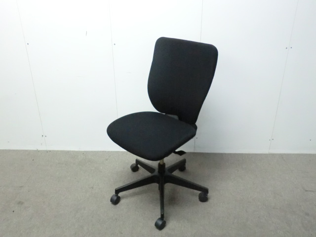 イトーキ / プラオ / ブラック / KE-230GS-T1T1 【中古】 OAチェア肘無し