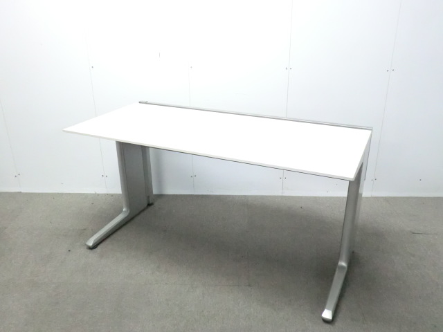 イトーキ / ホワイト / 【中古】 平デスク