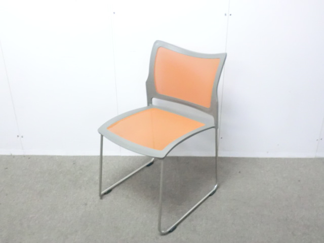 コクヨ / オレンジ / 【中古】 スタッキングチェア