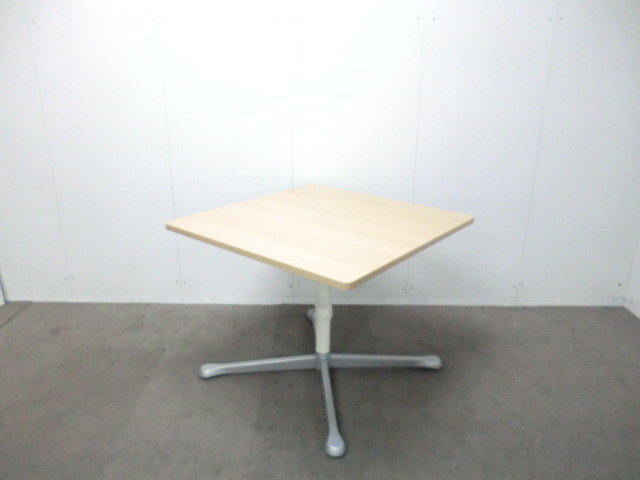 オカムラ / 木目調 / 【中古】 角テーブル