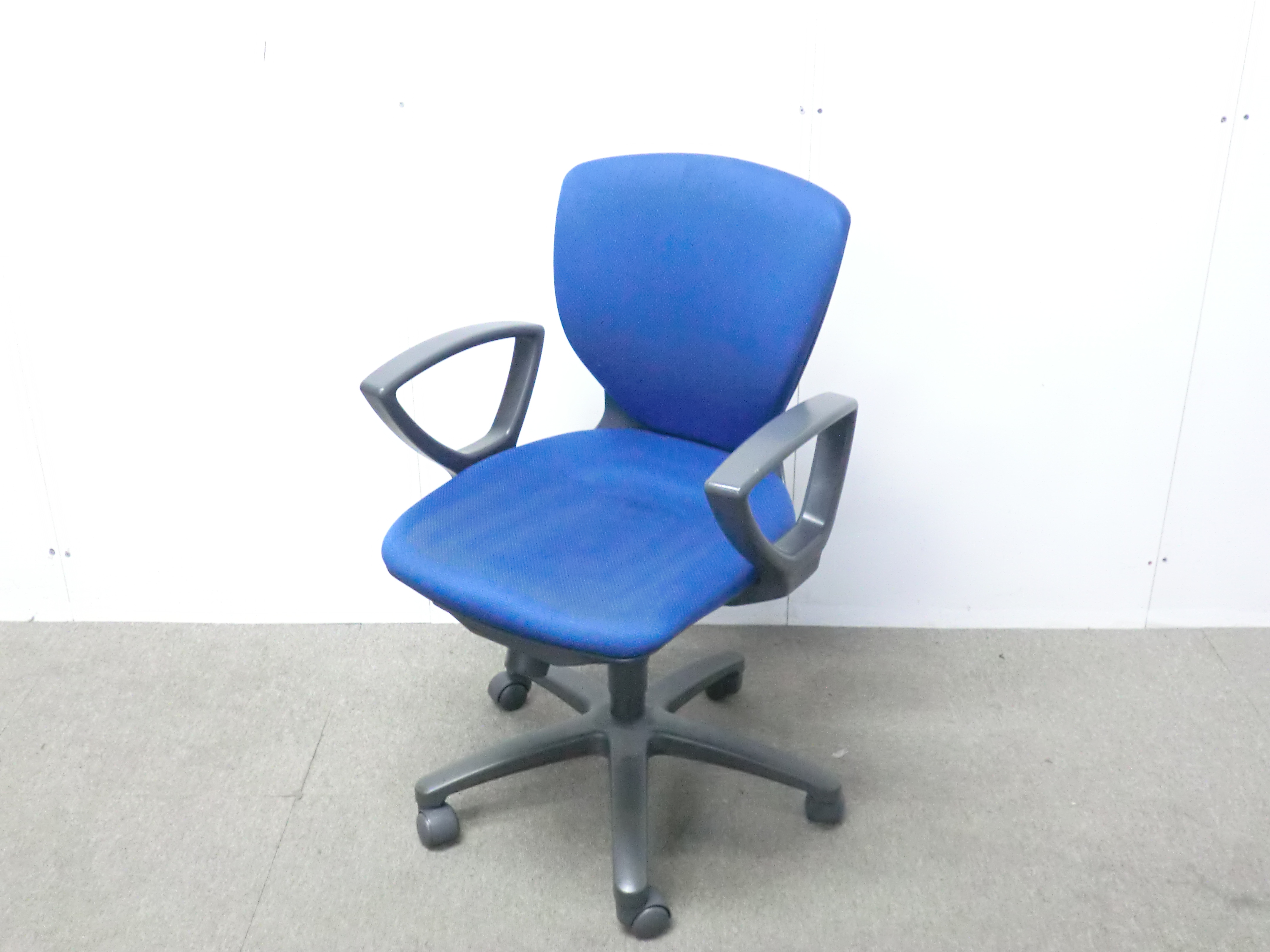 コクヨ/ジオナード / ブルー / 【中古】 OAチェア肘有