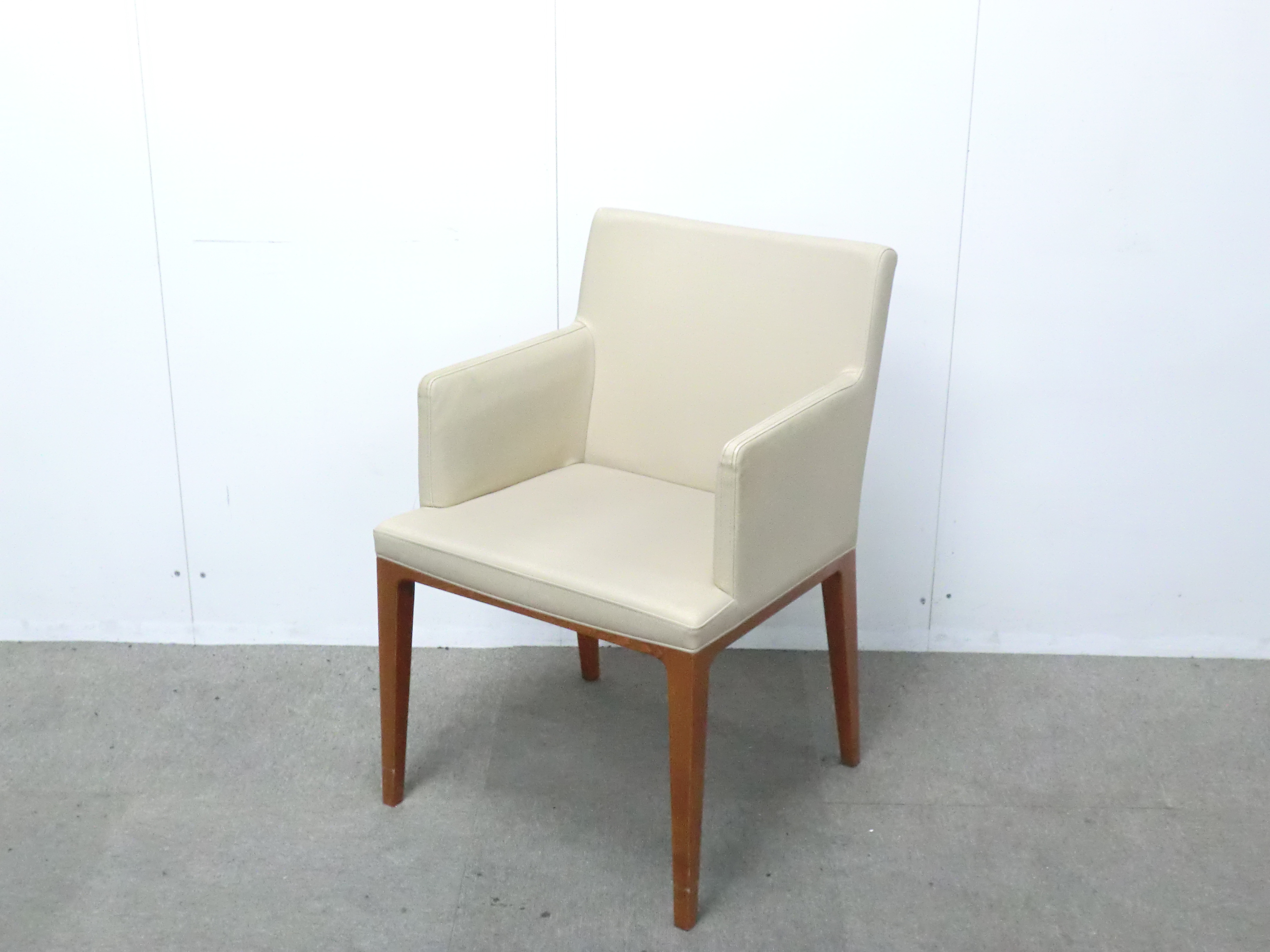 ミーティングチェア / ベージュ / 【中古】