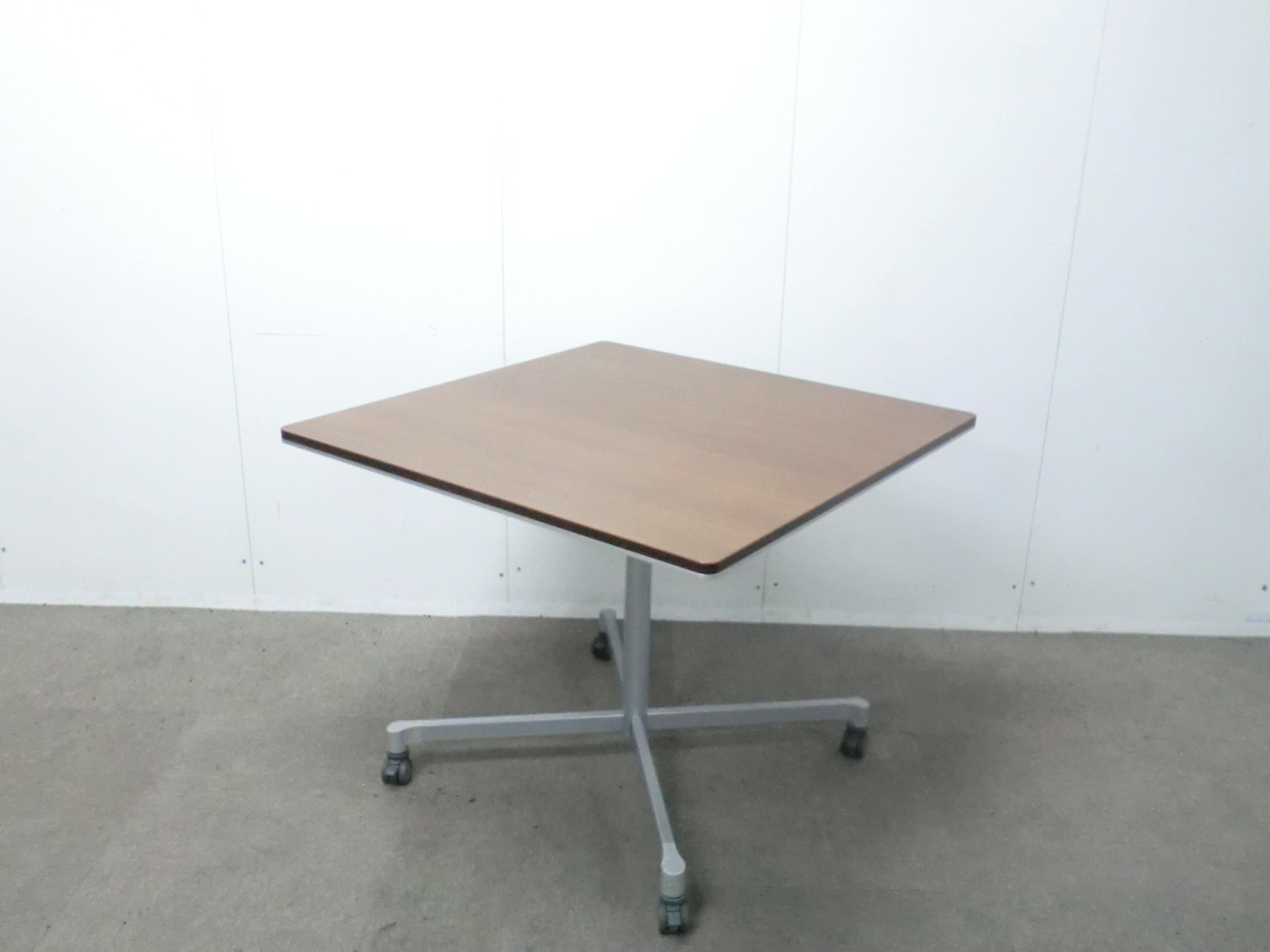 コクヨ/木目調/ 【中古】 会議テーブル / キャスター付き