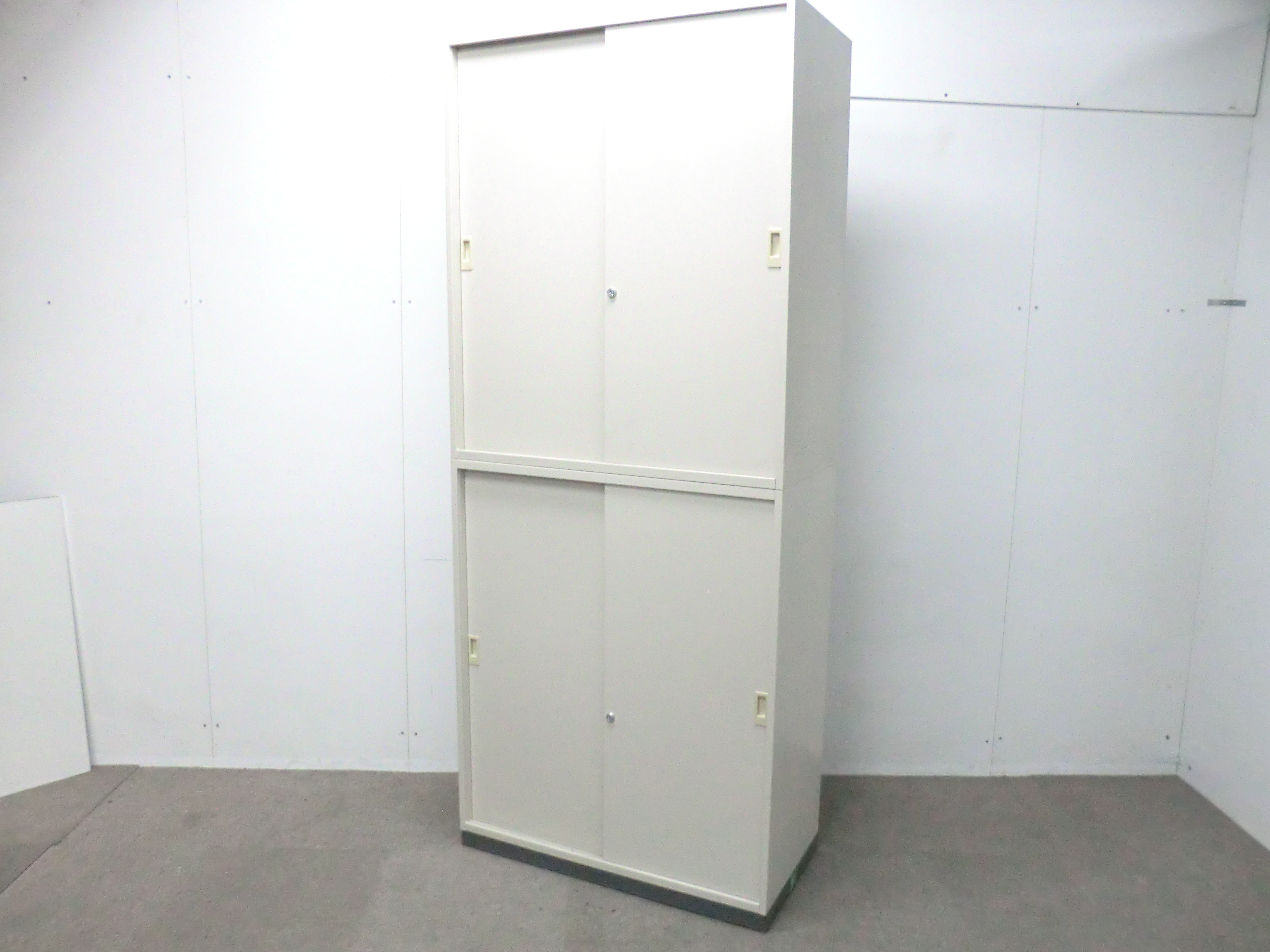 コクヨ/BWN/ニューグレー / 【 中古 】 上下連結書庫