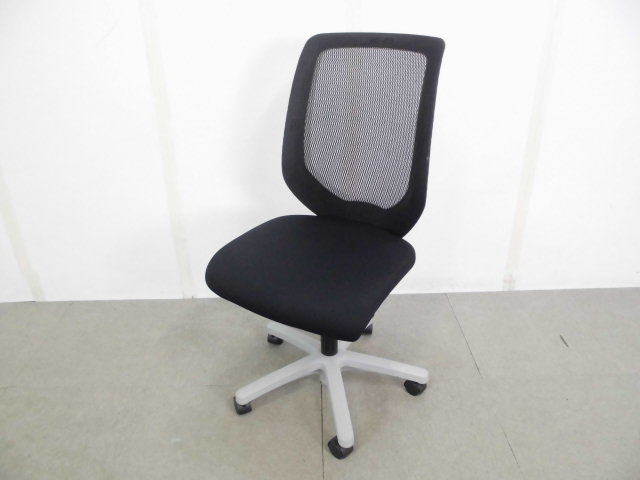 コルト / イトーキ / ブラック / OAチェア肘無し