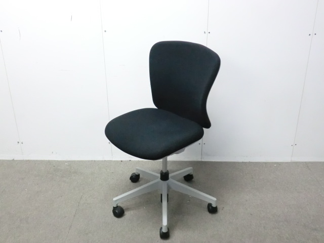 イナバ / ブラック / 【中古】 OAチェア肘無し