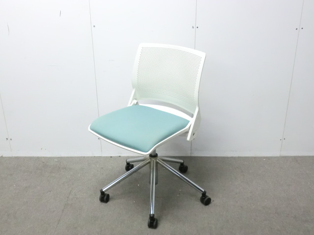 オカムラ/クリール/ライトブルー/【中古】ミーティングチェア