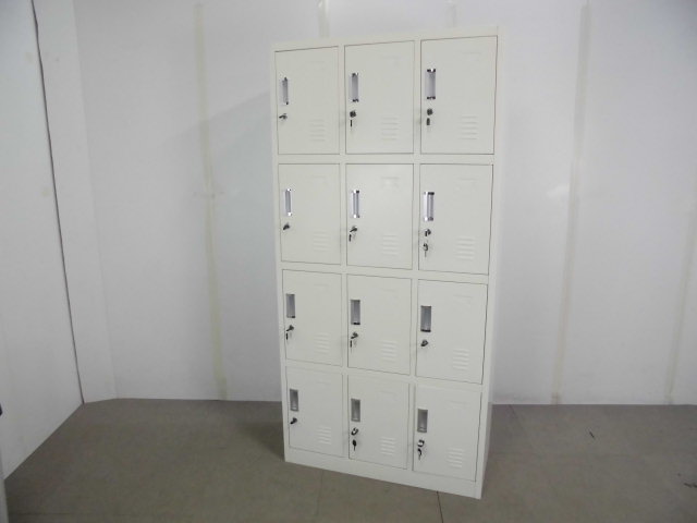 12人用ロッカー / ホワイト / シリンダー錠