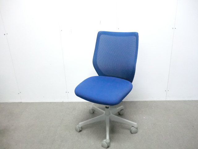 オカムラ/CG-M/ ブルー / 【中古】 OAチェア肘無し